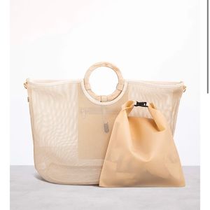 BÉIS BEACH BAG IN BEIGE - GONE FOR GOOD. RARE TO FIND